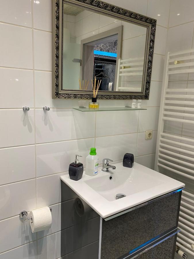 City Luxus Appartement Naehe Koeln Messe - Lanxess Arena エクステリア 写真